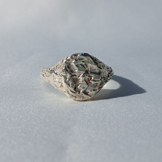 The White Water Oval Ring