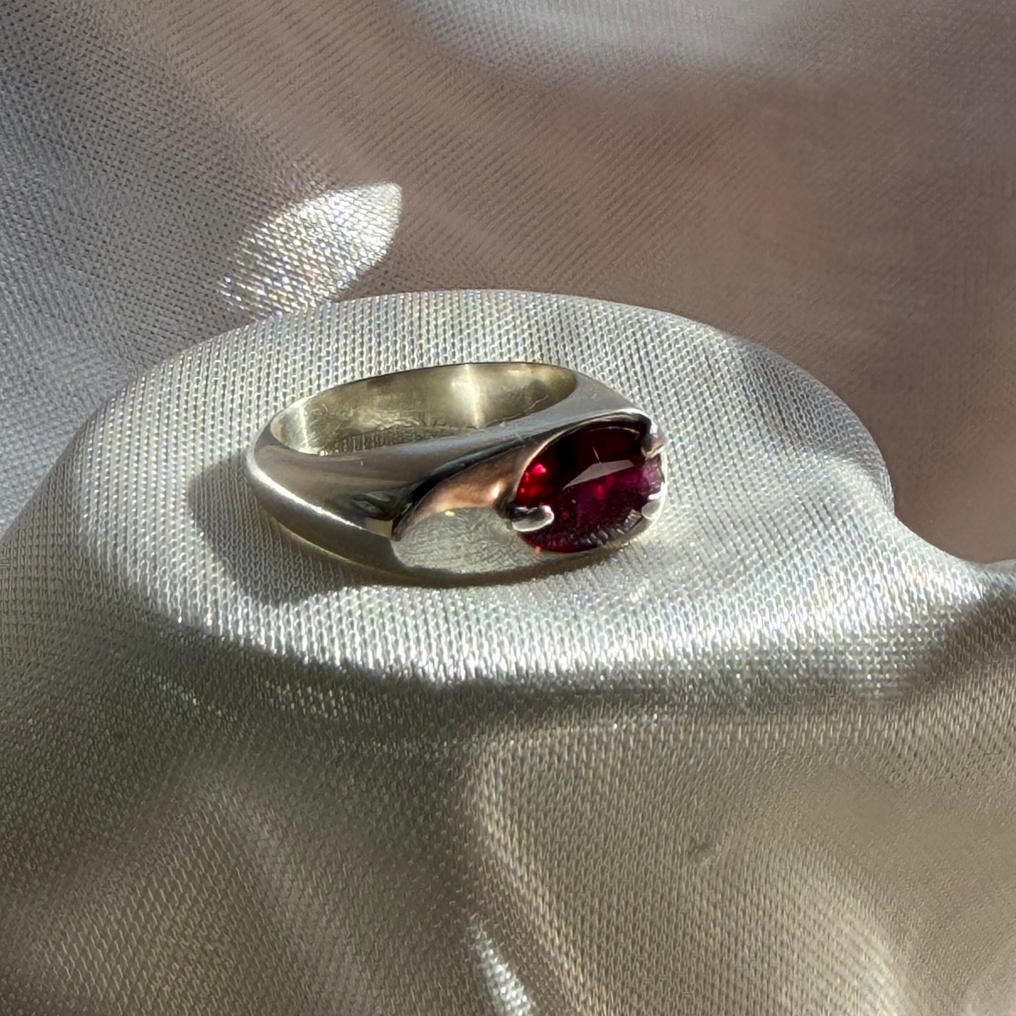 The Droplet Ring